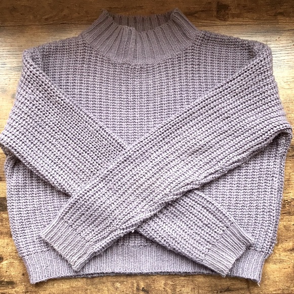 Cropped light dusky purple sweater. - Picture 2 of 2